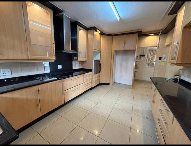 3 BEDROOM PROPERTY TO RENT IN LAUDIUM